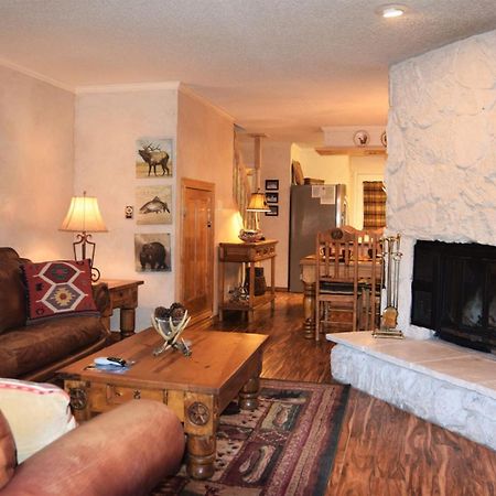 Claim Jumper Townhouse 16 - On The River - Across From The Fishing Ponds - In Town - Near The Ski Area - Fireplace - Wifi - Sate Red River Eksteriør bilde